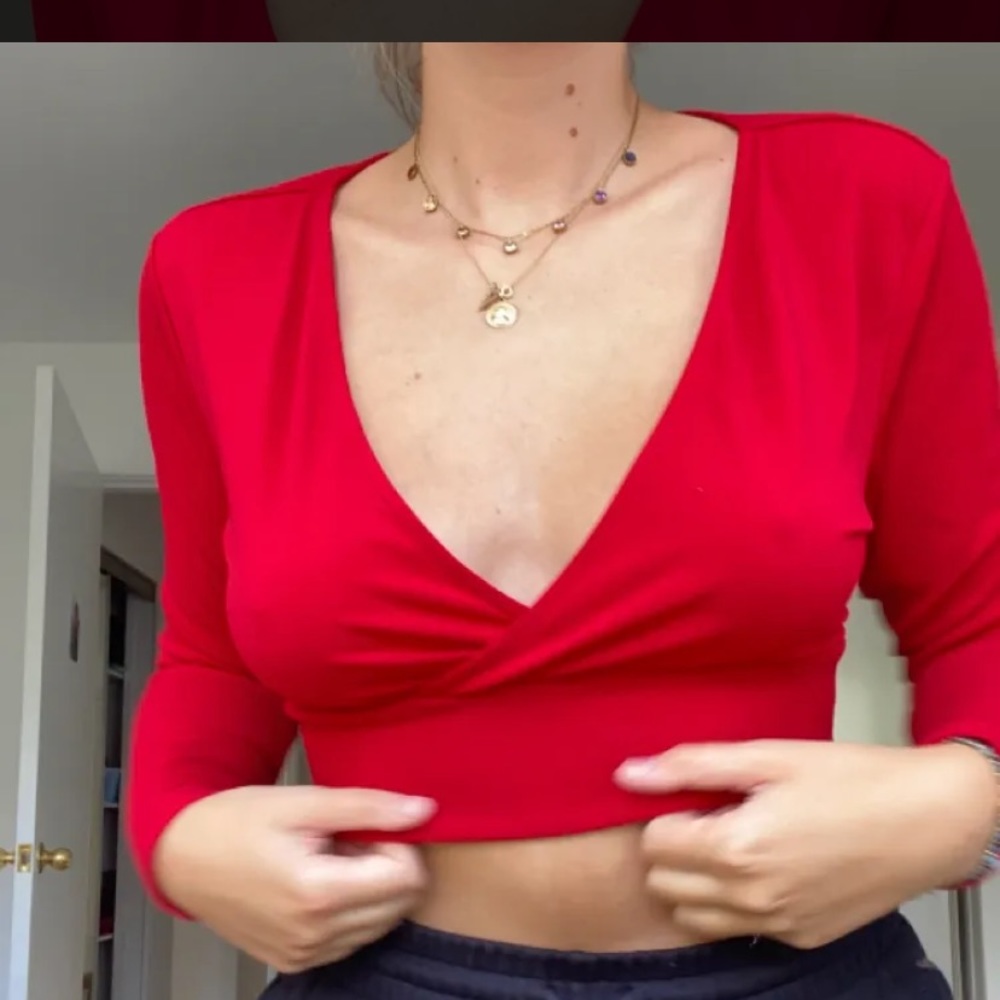 Red longlseeve crop top open back